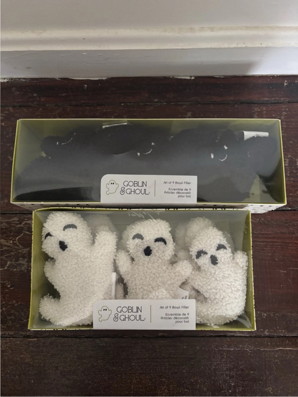 Goblin & Ghoul 2 Boxes of Bowl Filler 9 Black Bats & 9 White Ghosts
New